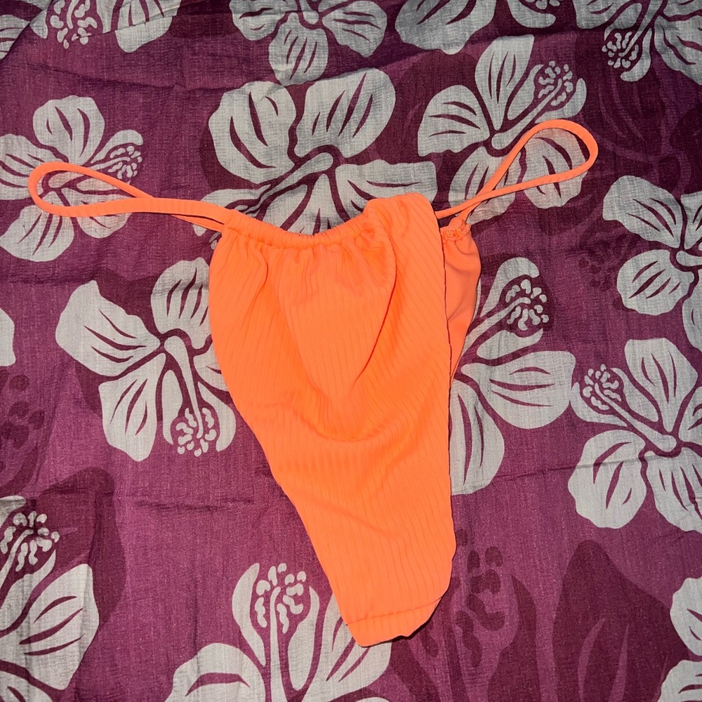 Tai Swim Bottom Size Medium